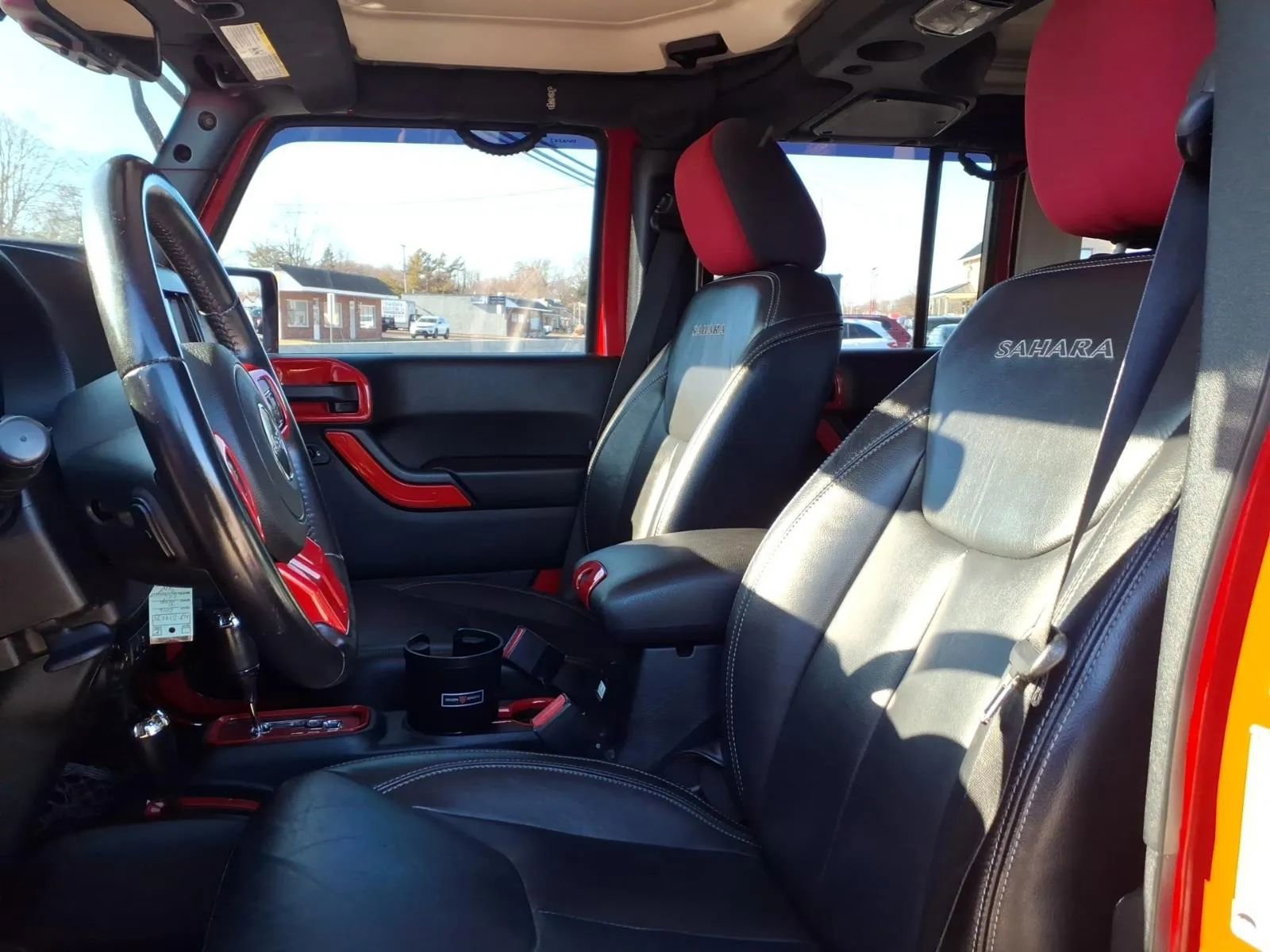 Used 2016 Jeep Wrangler Unlimited Sahara w/ Connectivity Group image 23