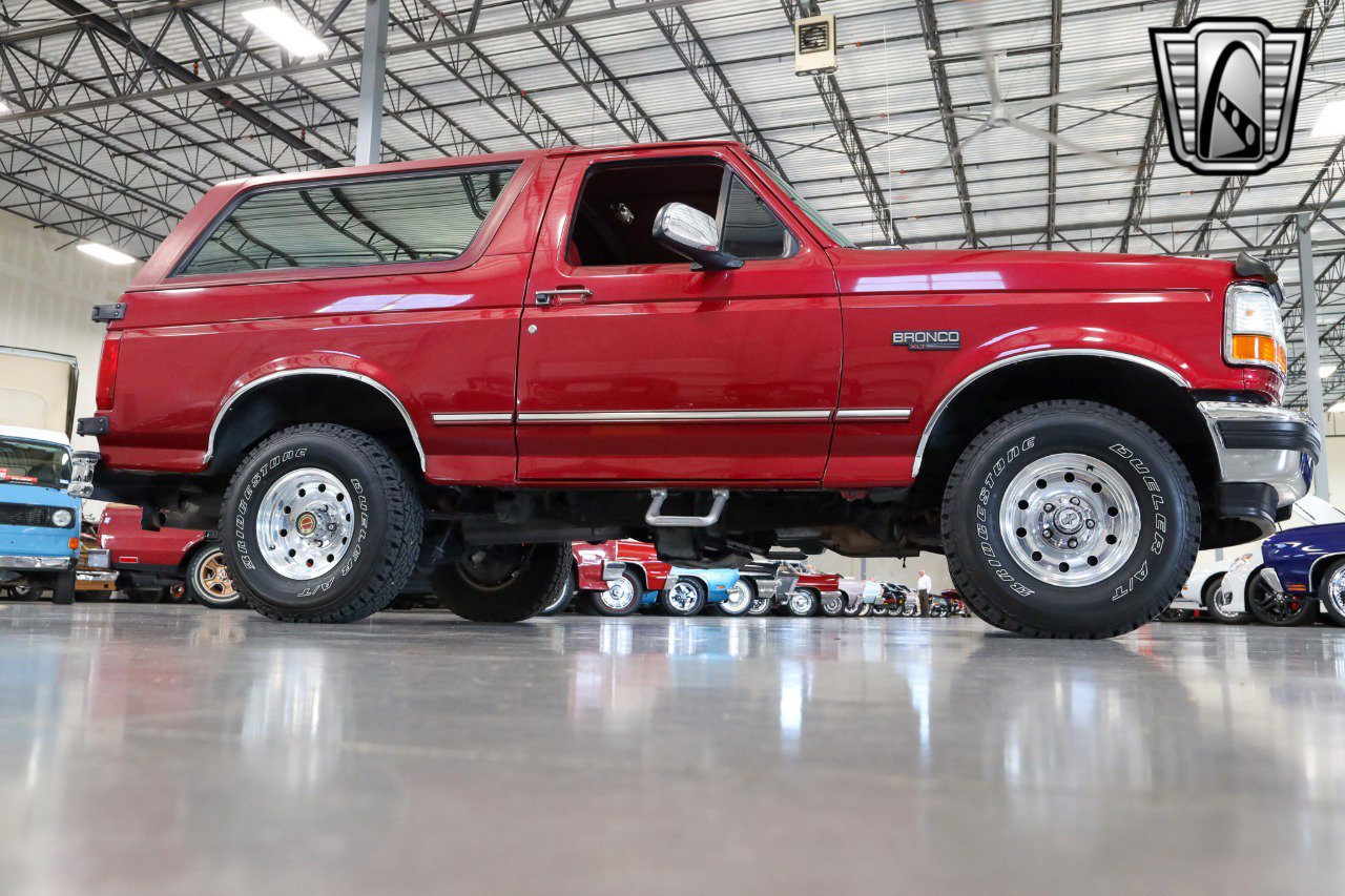 Used 1994 Ford Bronco image 7