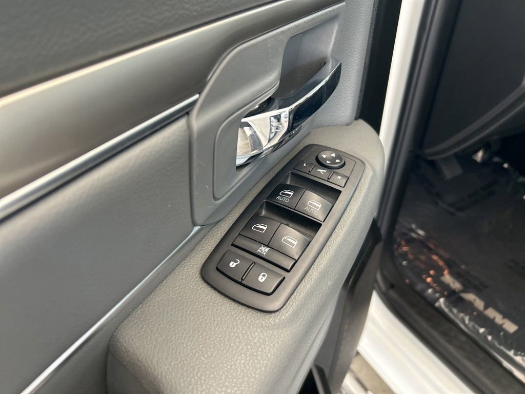 Used 2019 RAM 1500 Big Horn RWD image 41