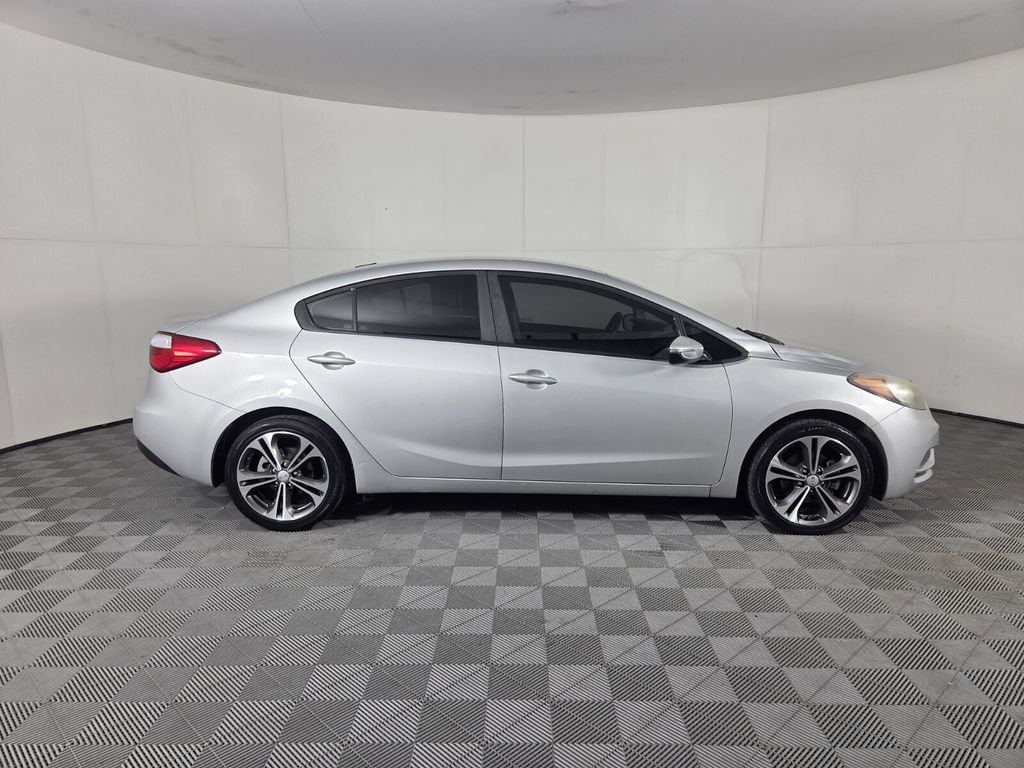Used 2016 Kia Forte LX w/ LX Popular Plus Package FWD image 5