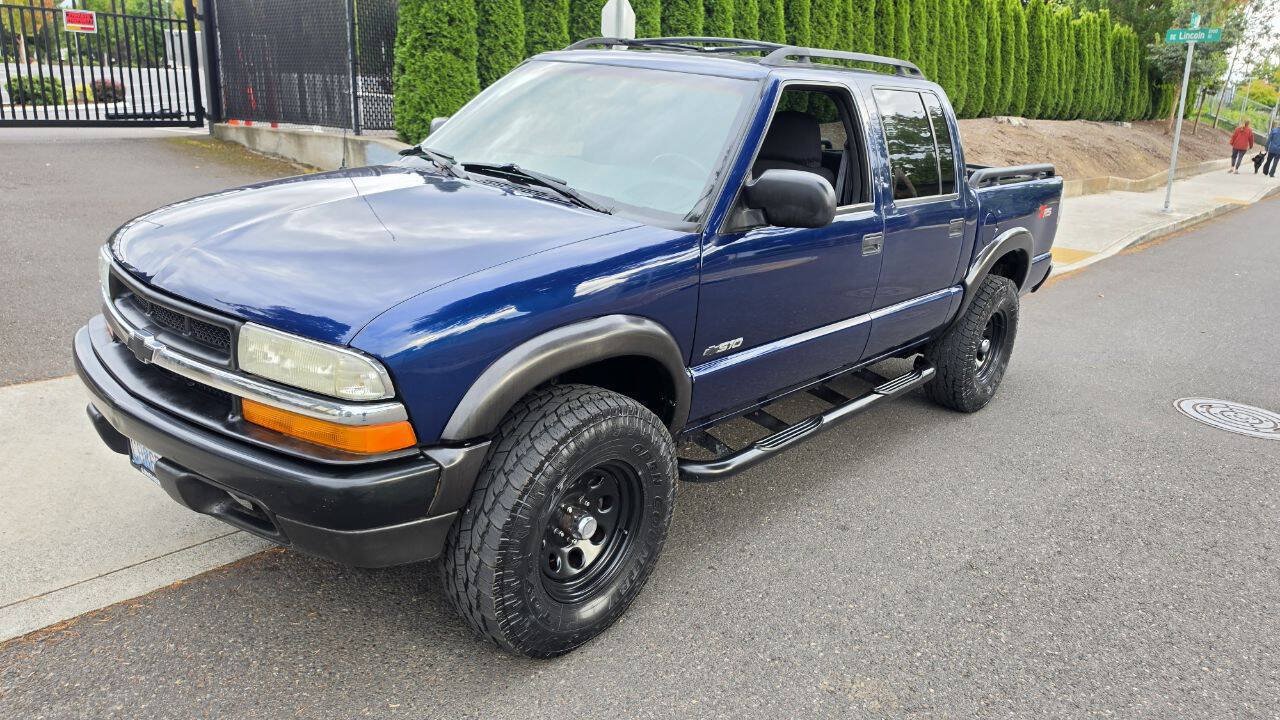 Used 2003 Chevrolet S10 Pickup LS w/ Appearance Package AWD/4WD image 1