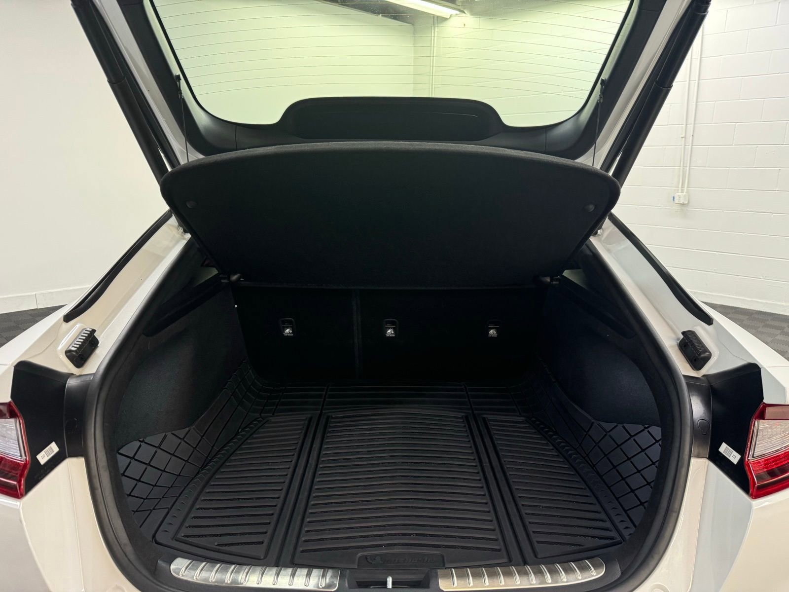 Used 2020 Kia Stinger GT2 image 32