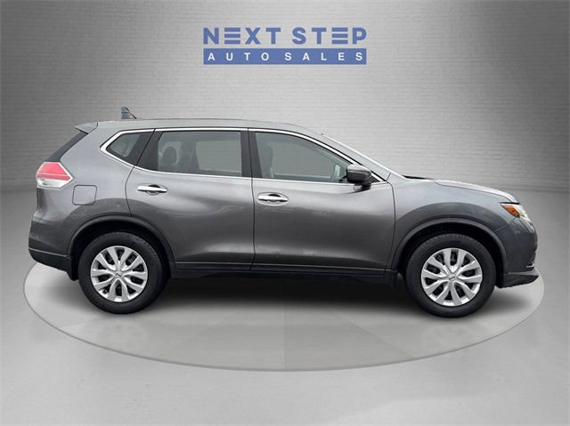 Used 2015 Nissan Rogue S image 9