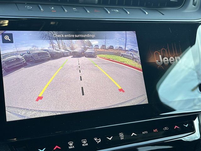 New 2026 Jeep Grand Cherokee Laredo image 29