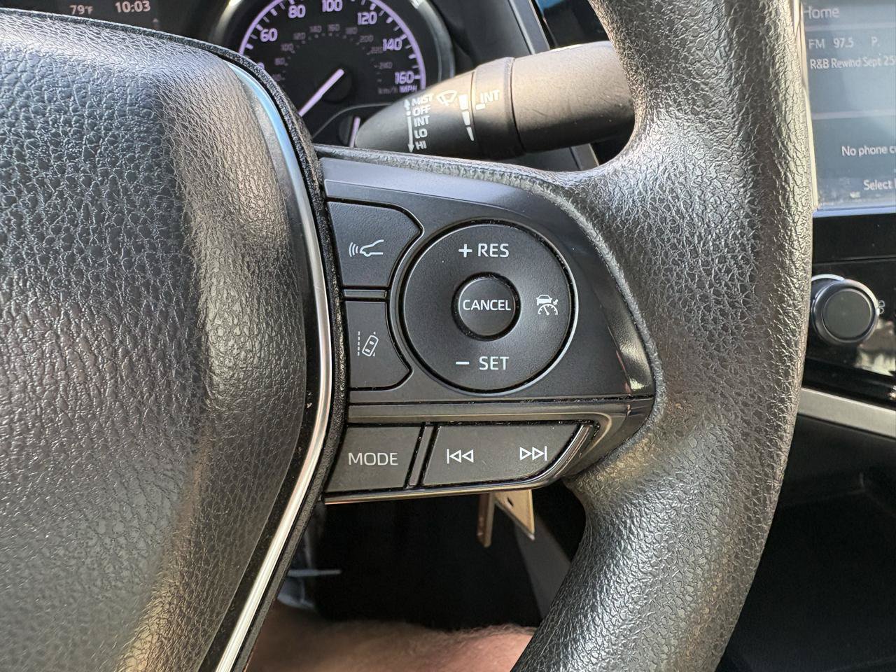 Used 2019 Toyota Camry LE FWD image 17