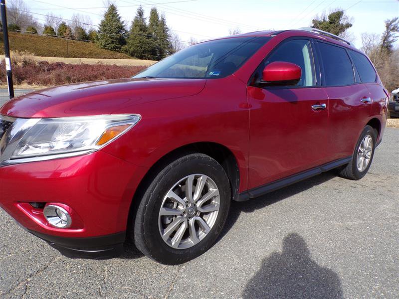 Used 2016 Nissan Pathfinder SV image 5