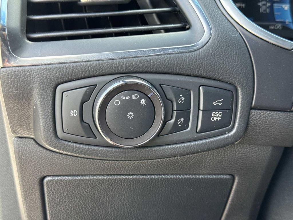 Used 2019 Ford Edge ST w/ Equipment Group 401A AWD/4WD image 31