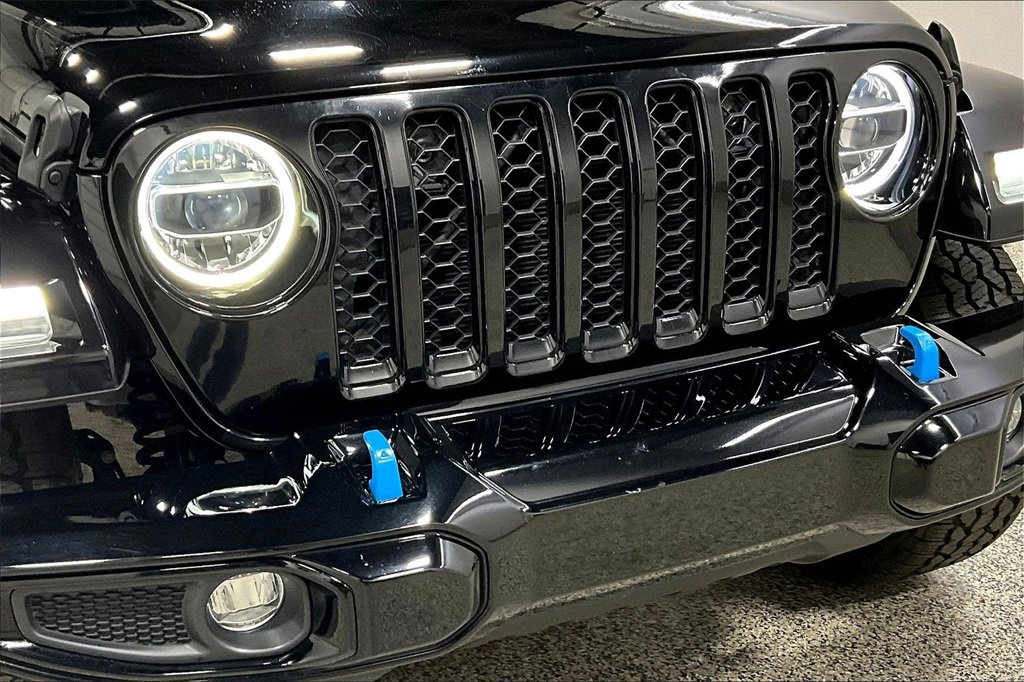 Used 2022 Jeep Wrangler Unlimited Sahara image 30