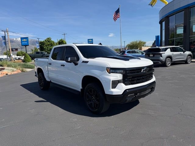 Used 2026 Chevrolet Silverado 1500 LT Trail Boss w/ LT Trail Boss Premium Package AWD/4WD image 3