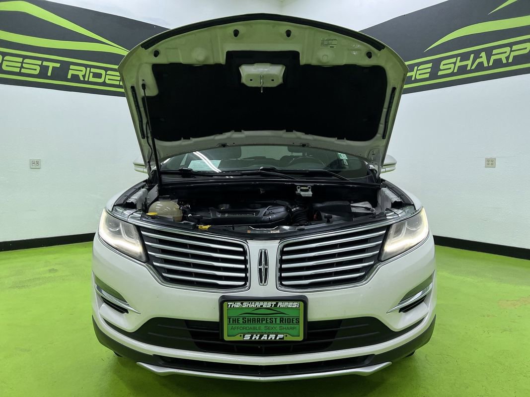 Used 2017 Lincoln MKC Select w/ Select Plus Package AWD/4WD image 4