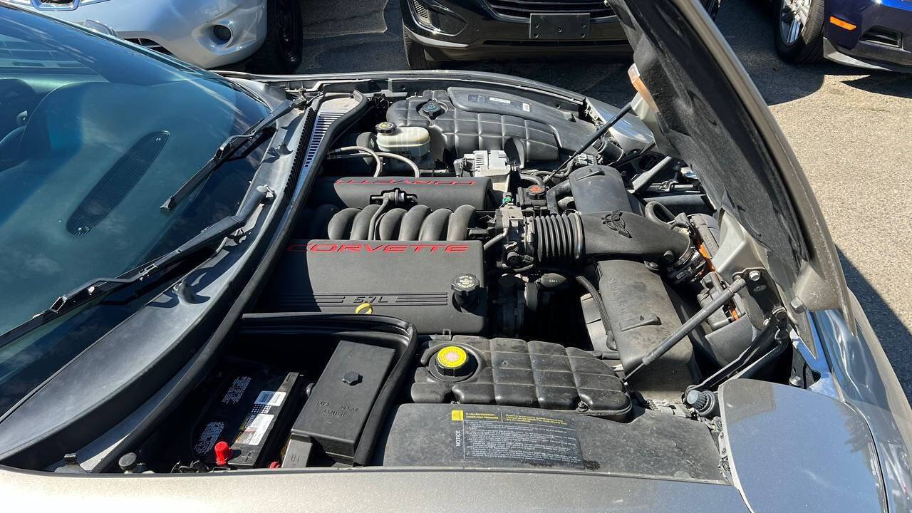 Used 1998 Chevrolet Corvette Coupe w/ Memory Pkg RWD image 32
