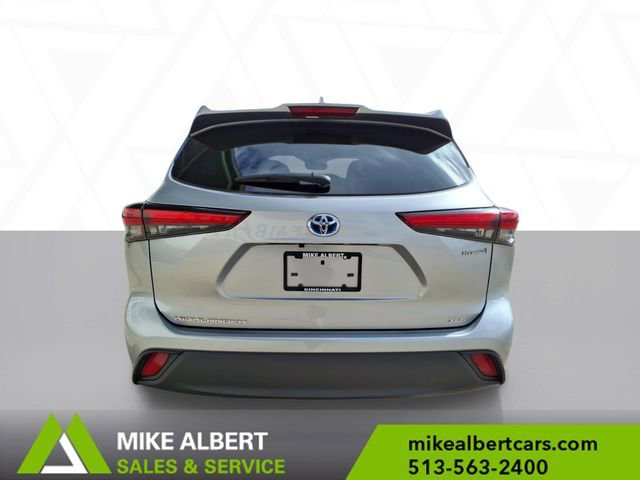 Used 2023 Toyota Highlander XLE image 6