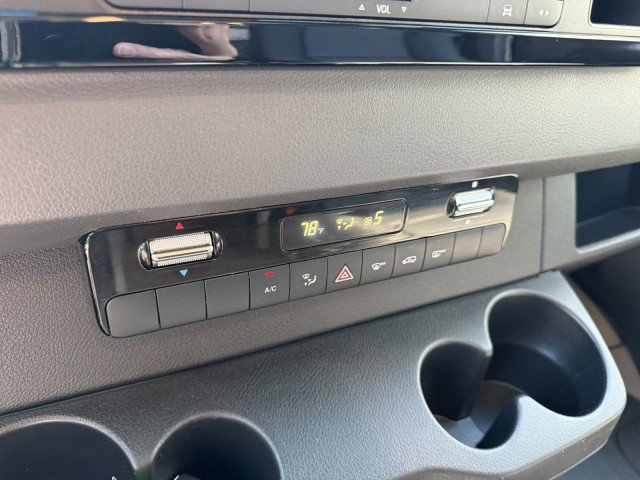 Used 2022 Mercedes-Benz Sprinter 2500 image 45