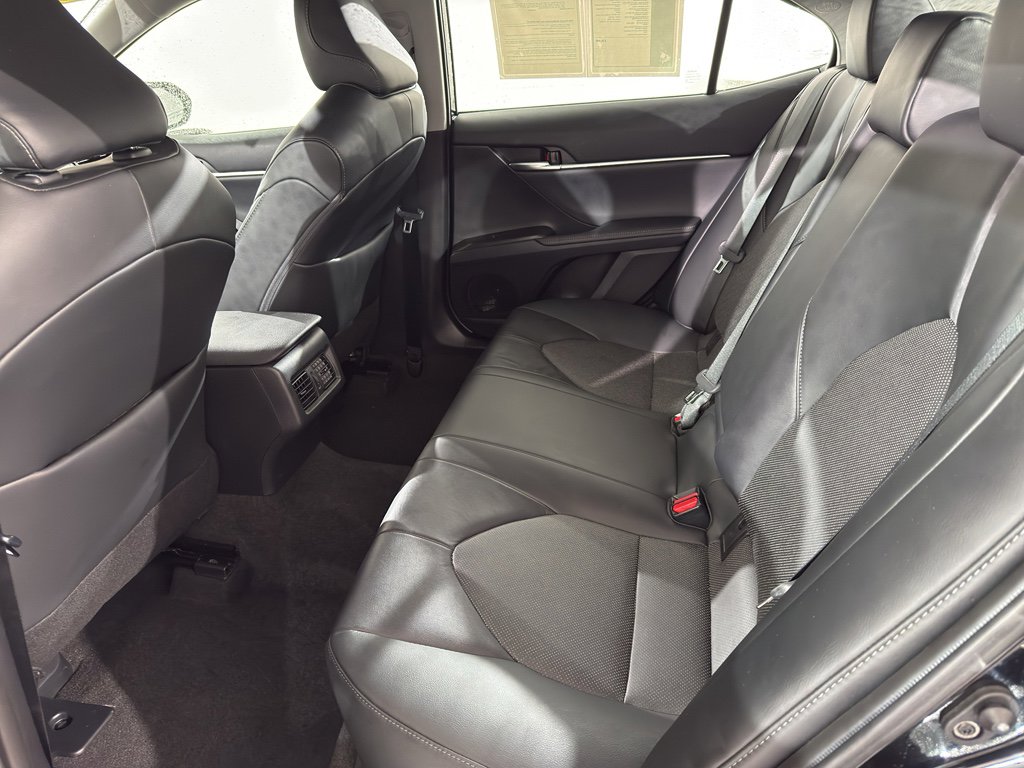 Used 2023 Toyota Camry XLE image 27