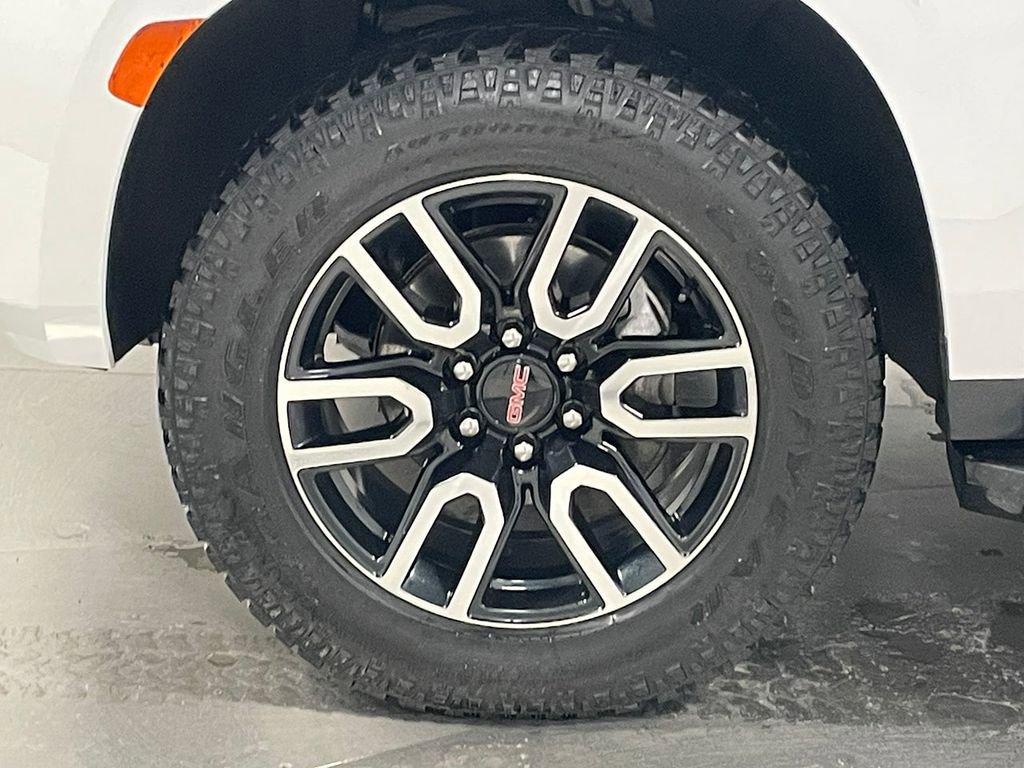 Used 2021 GMC Yukon AT4 image 35