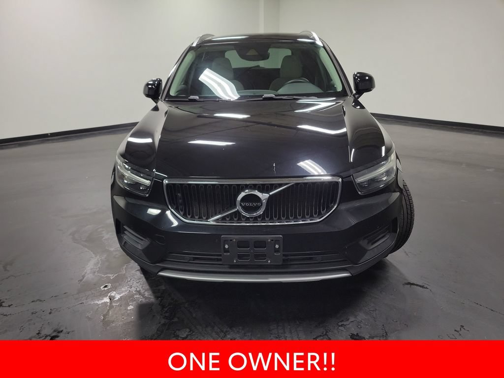 Used 2020 Volvo XC40 T5 Momentum w/ Protection Package Premier AWD/4WD image 3