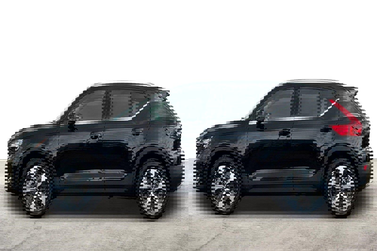 New 2025 Volvo XC40 B5 Core w/ Protection Package Premier image 5