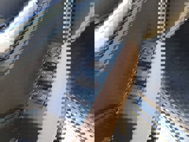 New 2026 GMC Canyon AT4 image 18