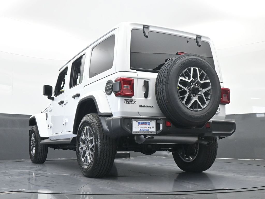 Used 2025 Jeep Wrangler Unlimited Sahara AWD/4WD image 56