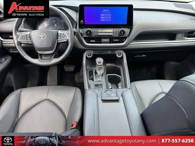 Certified 2024 Toyota Grand Highlander AWD image 19