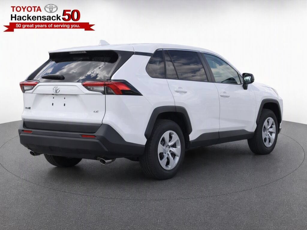 Used 2025 Toyota RAV4 LE FWD image 4