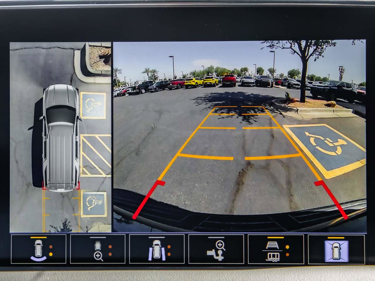 Used 2023 GMC Yukon SLT w/ SLT Luxury Package image 20