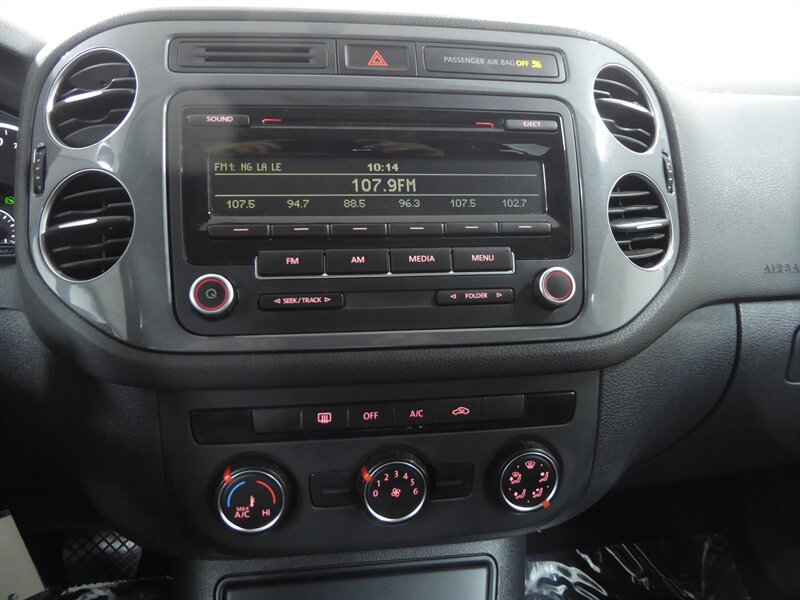 Used 2013 Volkswagen Tiguan S FWD image 14