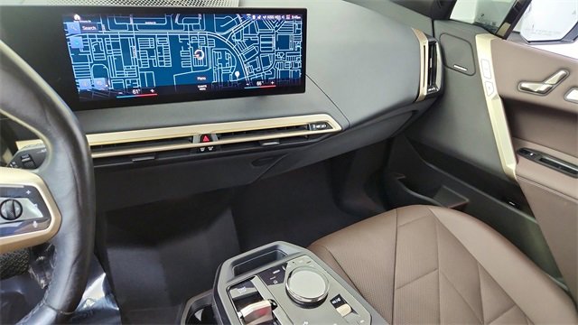 Used 2022 BMW iX xDrive50 w/ Premium Package image 43