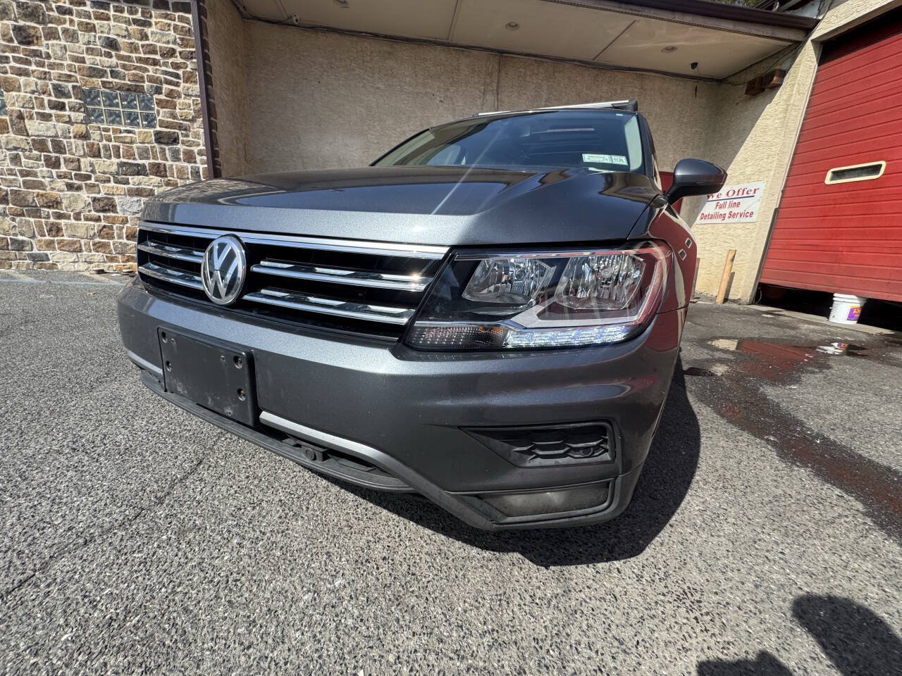 Used 2019 Volkswagen Tiguan SEL AWD/4WD image 14