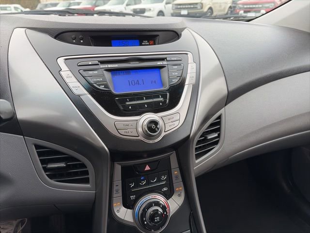 Used 2013 Hyundai Elantra Limited image 20