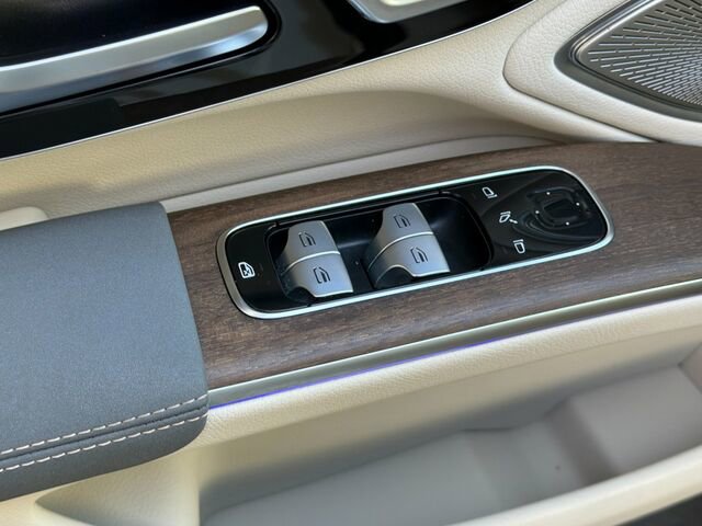Certified 2023 Mercedes-Benz EQS 580 4MATIC Sedan image 14