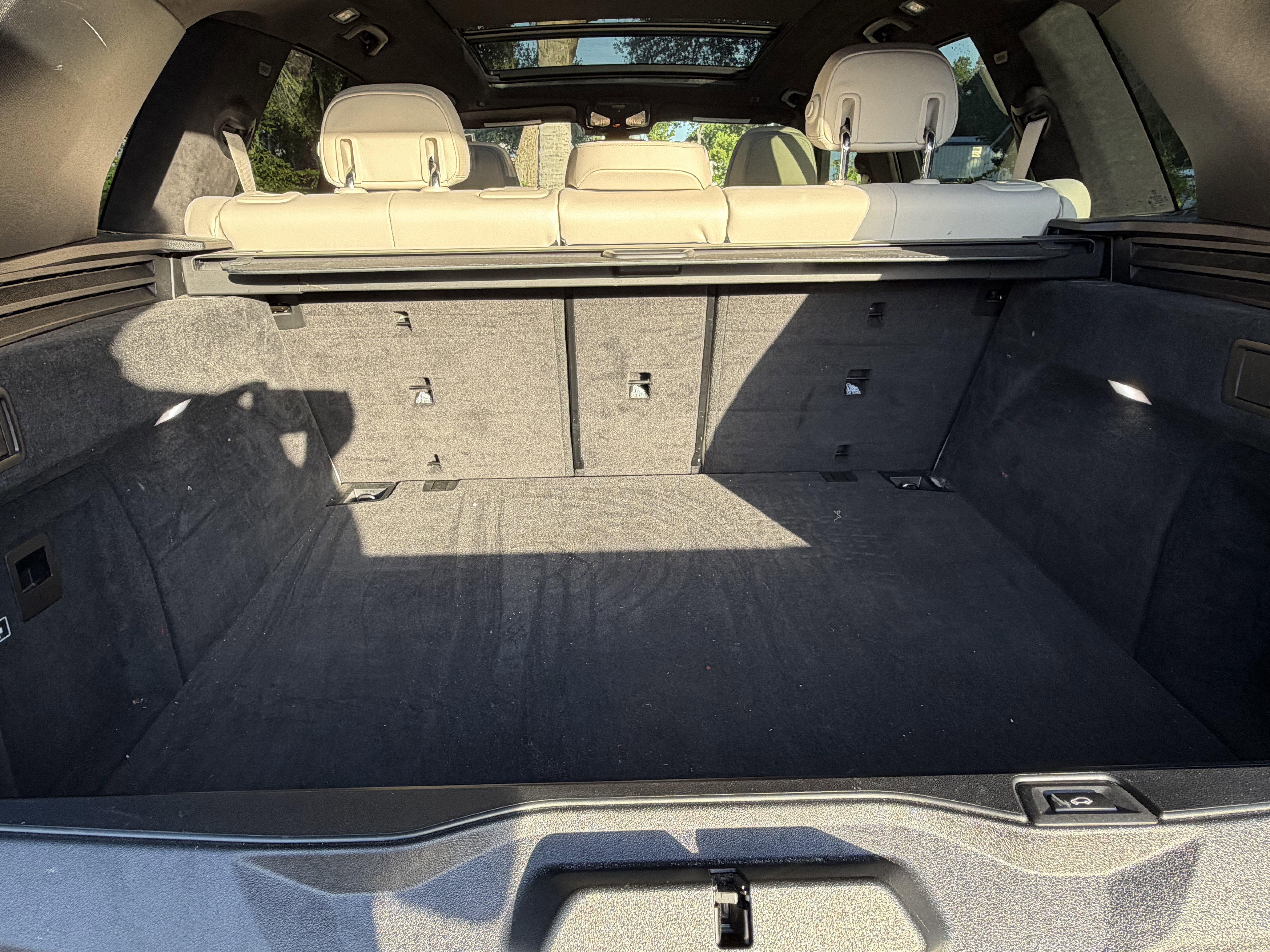 Used 2022 BMW X5 sDrive40i w/ M Sport Package RWD image 50