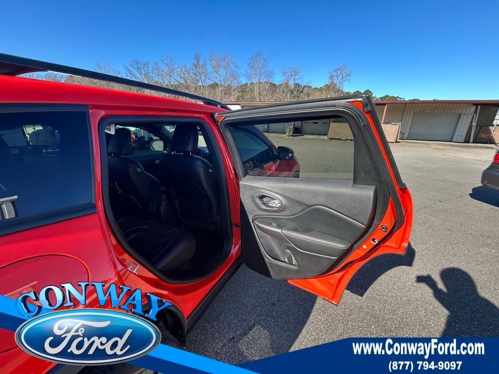 Used 2021 Jeep Cherokee Latitude Lux 80th Anniv w/ Quick Order Package 26U 80TH image 20