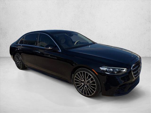 Used 2022 Mercedes-Benz S 580 4MATIC Sedan image 3