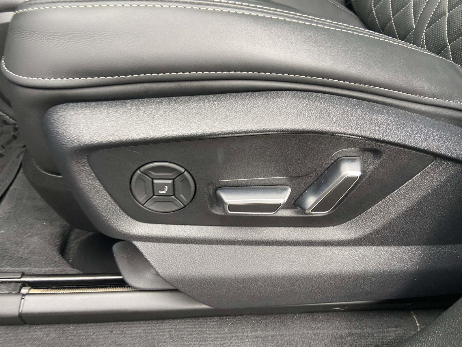 Certified 2025 Audi SQ8 Prestige image 18