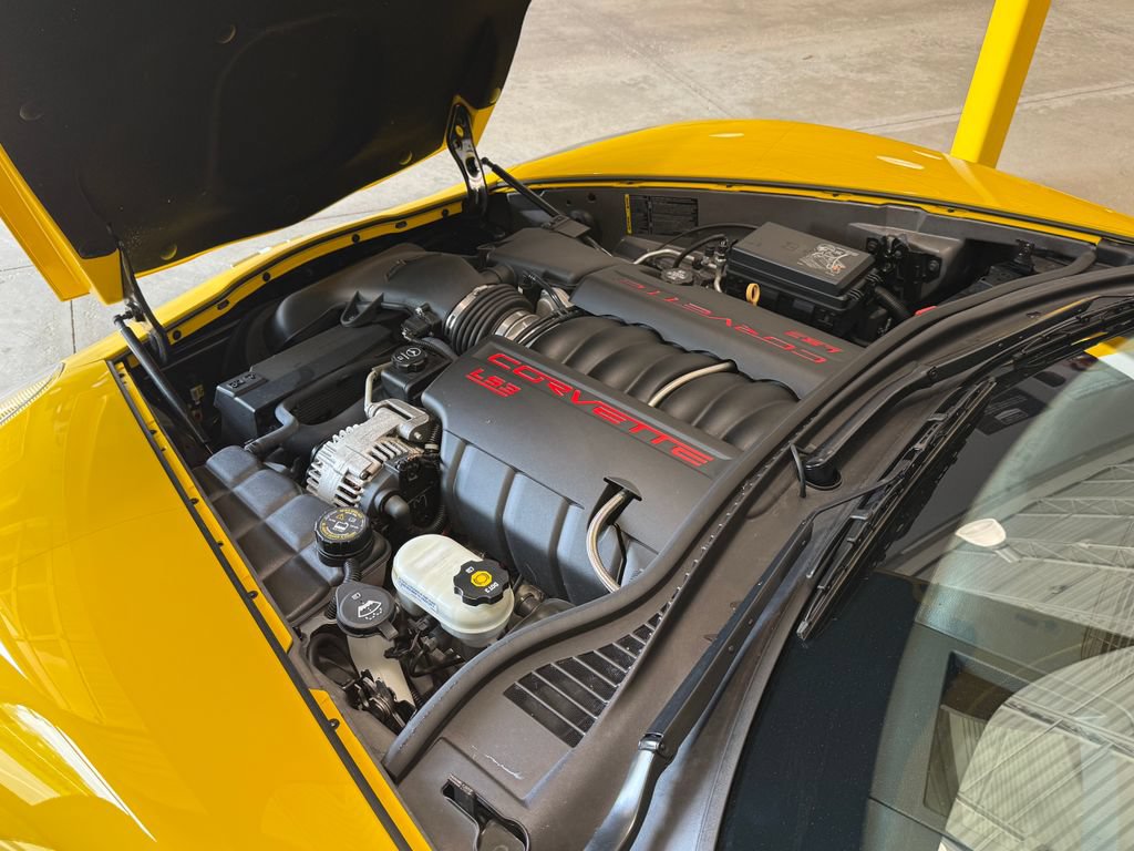 Used 2008 Chevrolet Corvette Convertible w/ Preferred Equipment Group RWD image 13