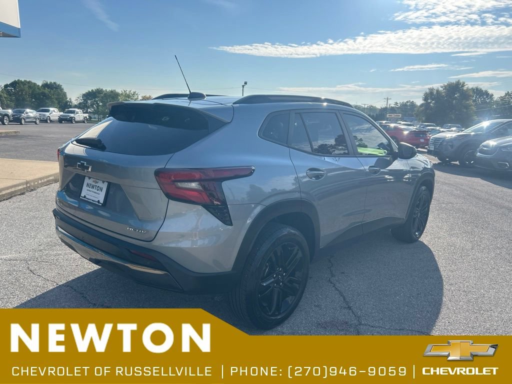 Used 2024 Chevrolet Trax ACTIV w/ Driver Confidence Package FWD image 38