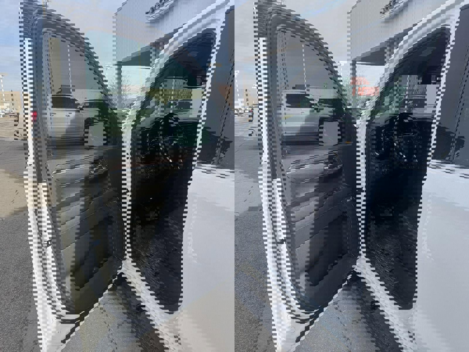 Used 2023 Chevrolet Silverado 1500 LTZ w/ LTZ Convenience Package II image 11