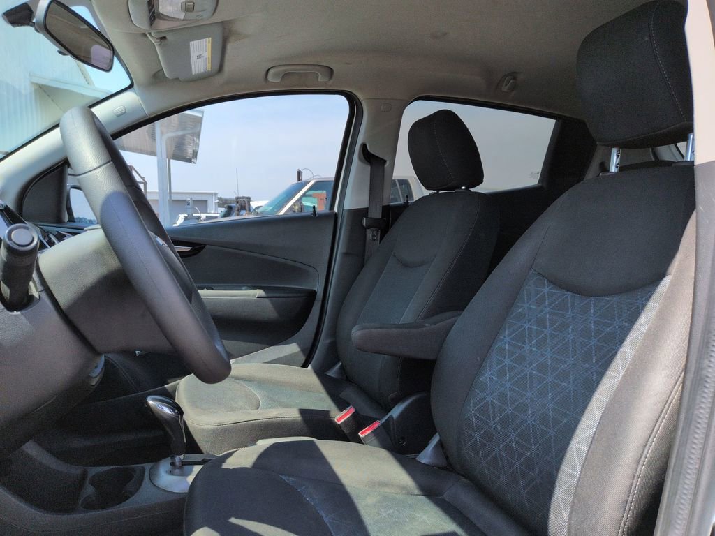 Used 2022 Chevrolet Spark LT FWD image 13