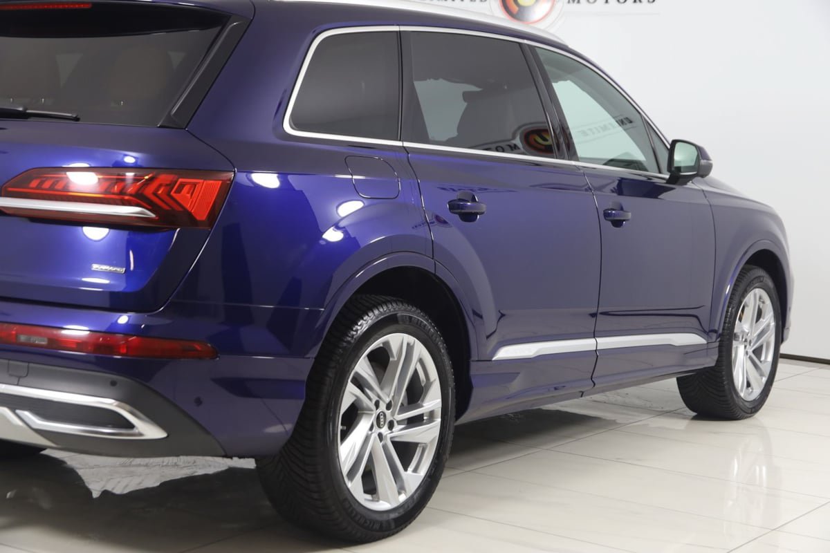 Used 2023 Audi Q7 3.0T Premium Plus w/ Premium Plus Package AWD/4WD image 44