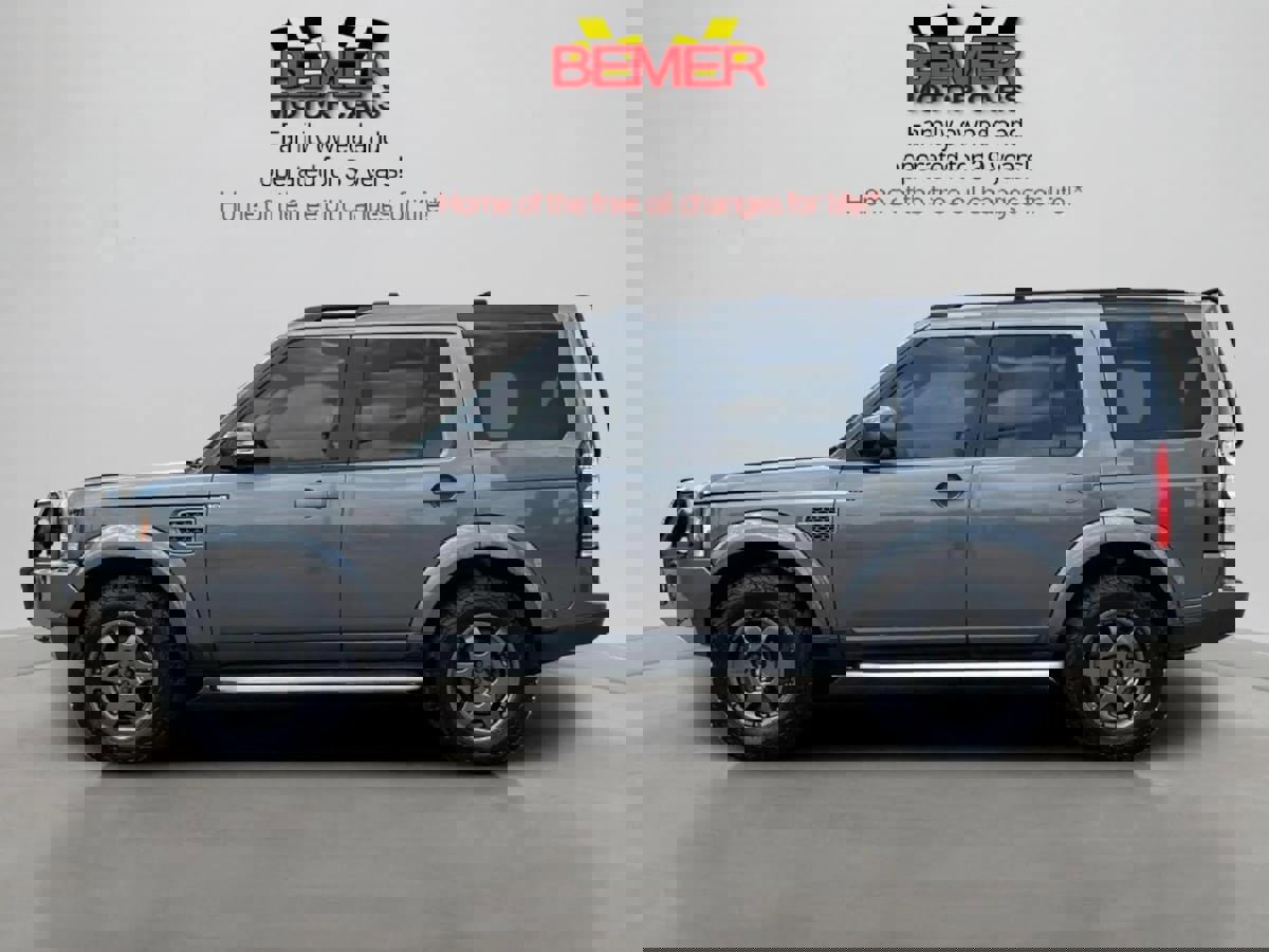 Used 2016 Land Rover LR4 image 2