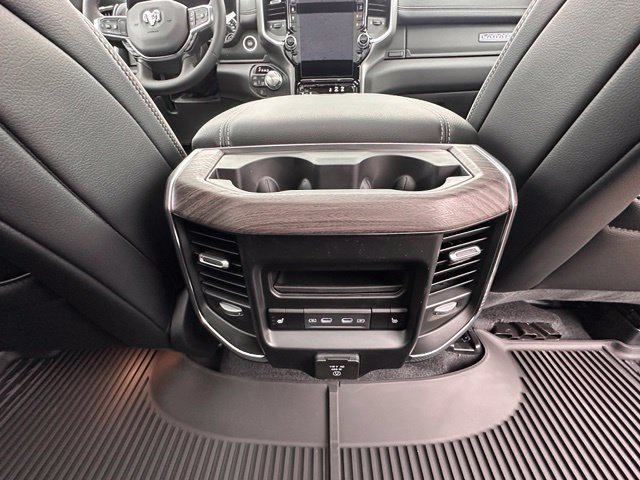 New 2027 RAM 1500 Laramie w/ Night Edition AWD/4WD image 32
