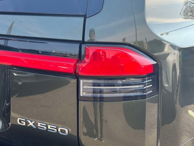 Used 2024 Lexus GX 550 AWD/4WD image 13