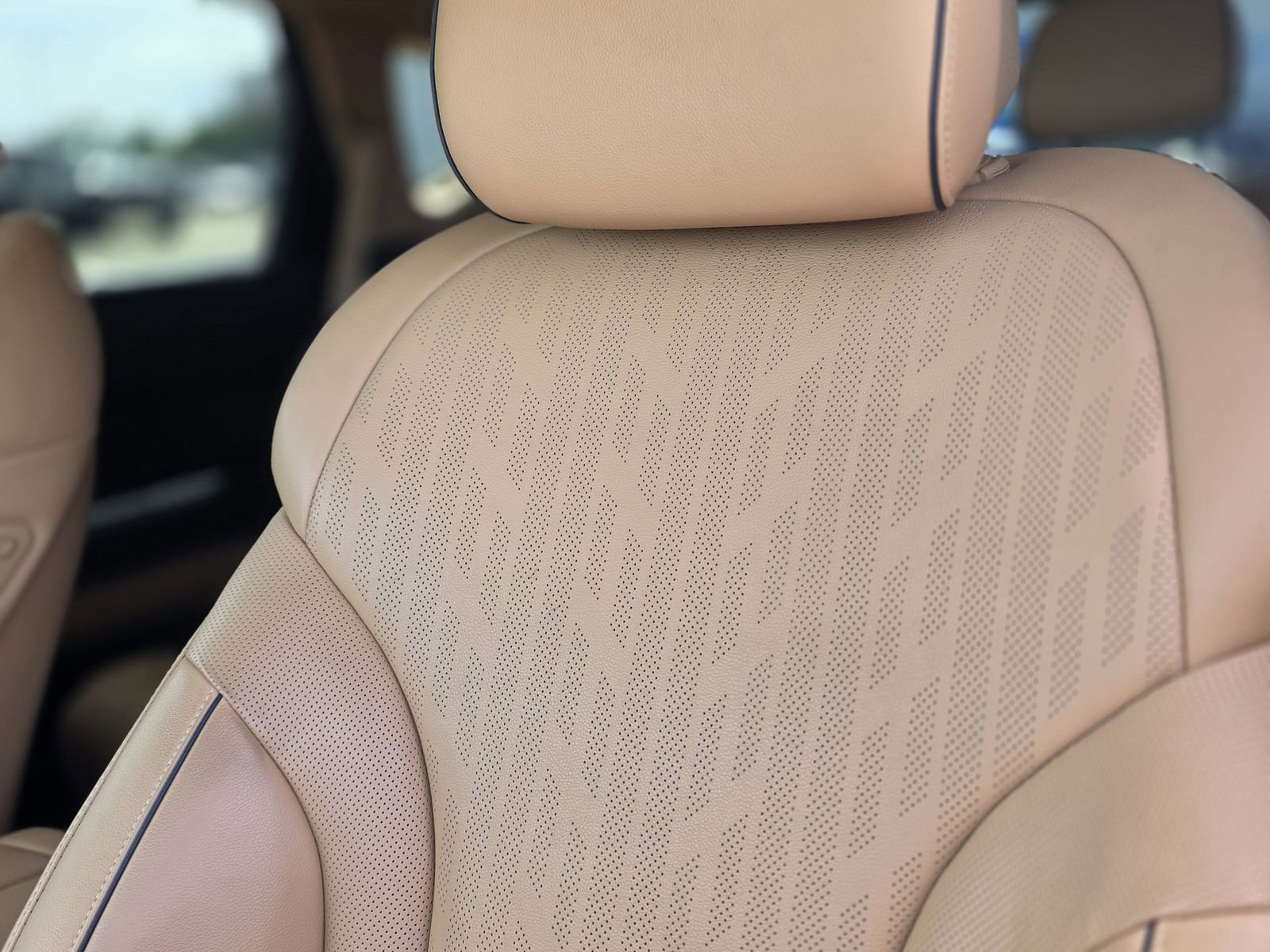 Used 2021 Genesis GV80 2.5T w/ Advanced Package 02 image 18