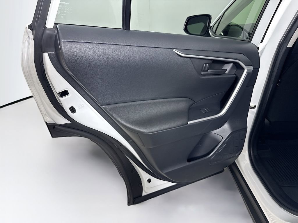 Used 2023 Toyota RAV4 LE image 25