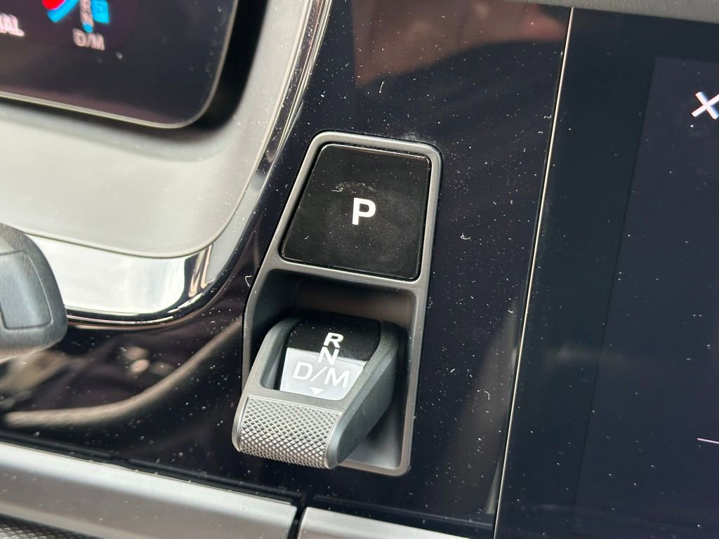 Used 2026 Porsche Panamera 4 image 26