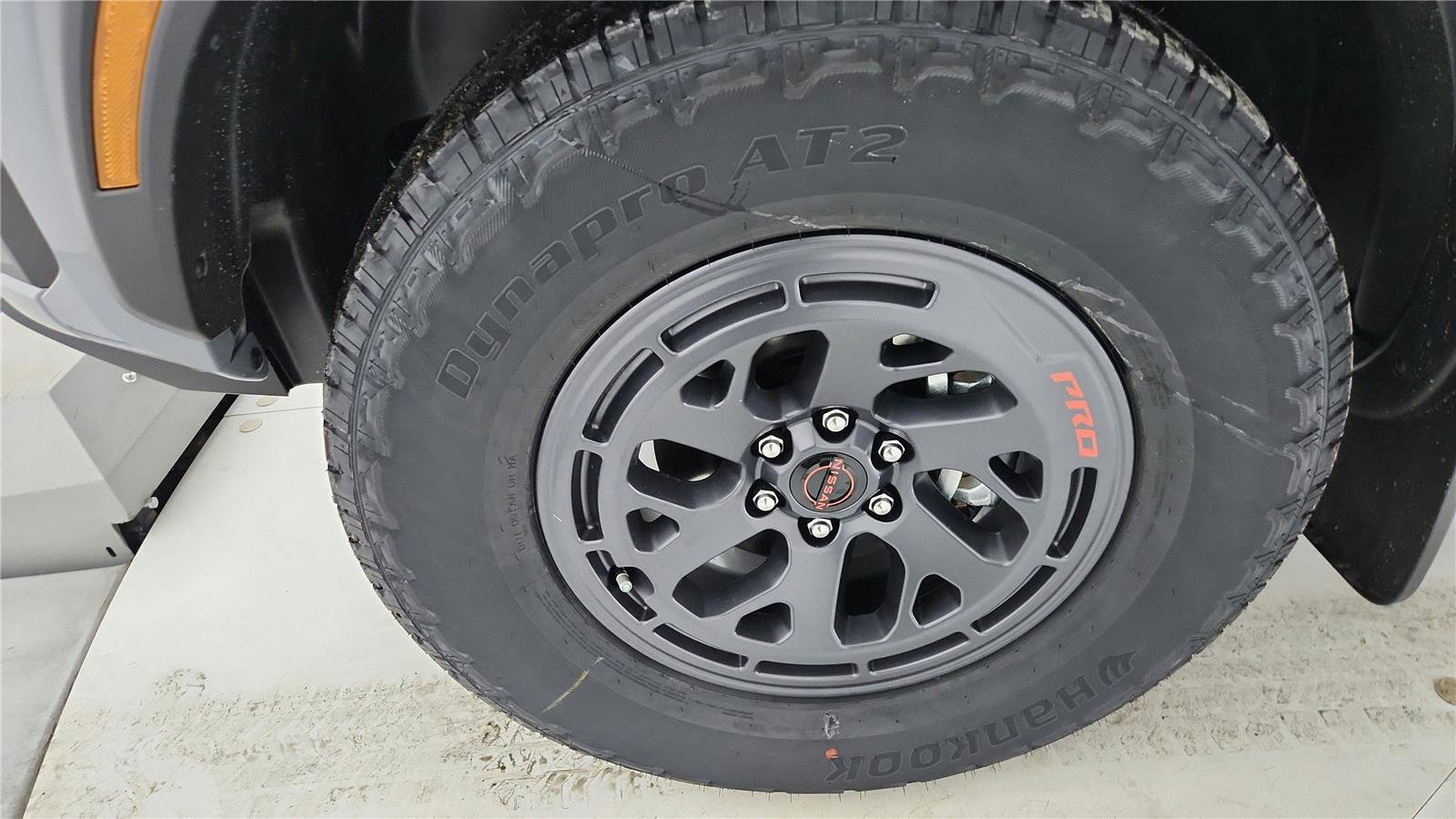 Used 2025 Nissan Frontier PRO-4X image 28