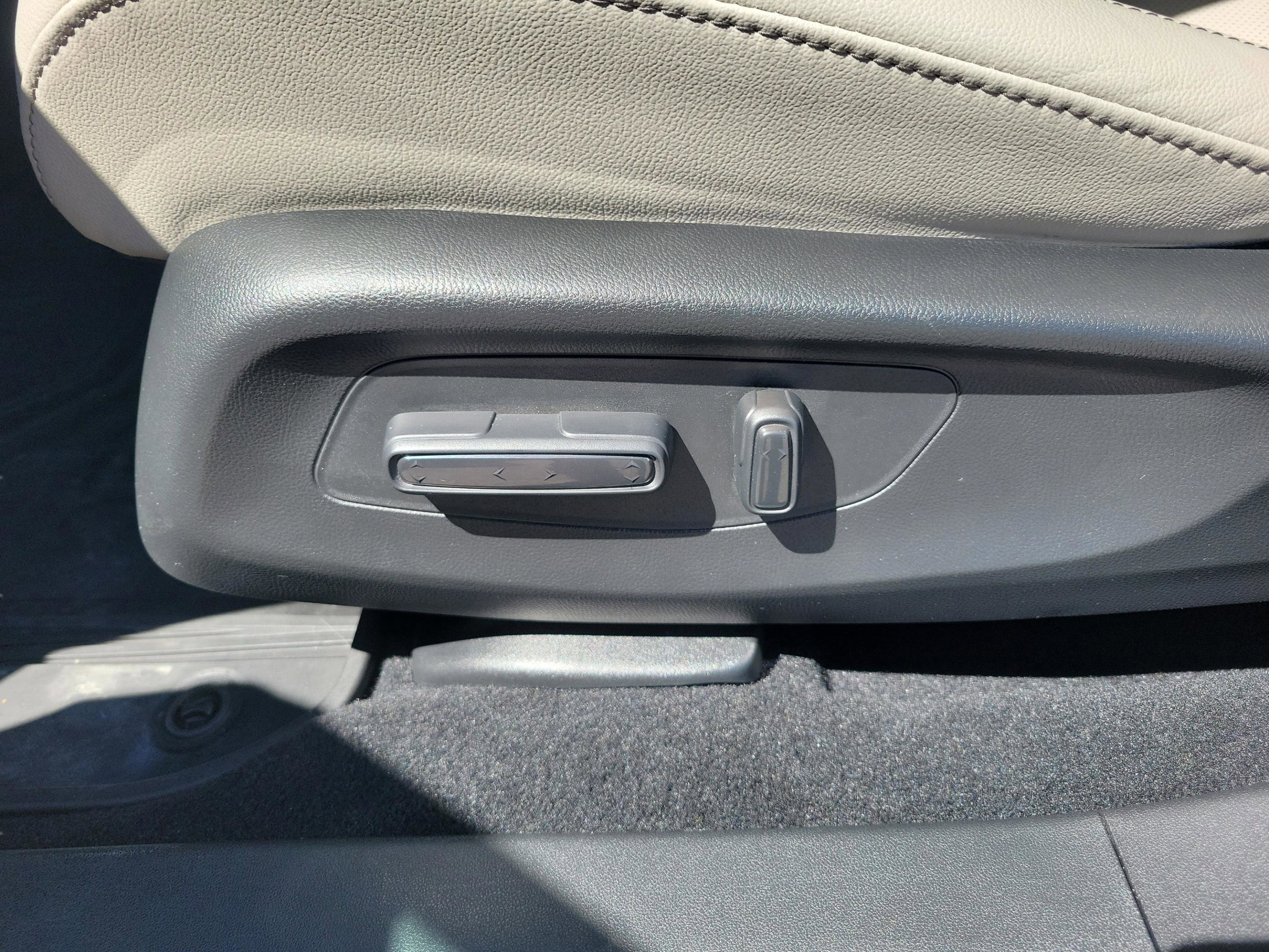 Used 2026 Honda HR-V EX-L image 28