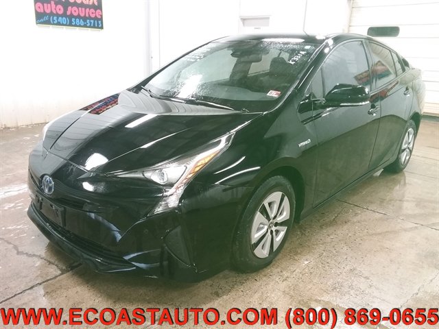 Used 2017 Toyota Prius Four FWD image 4