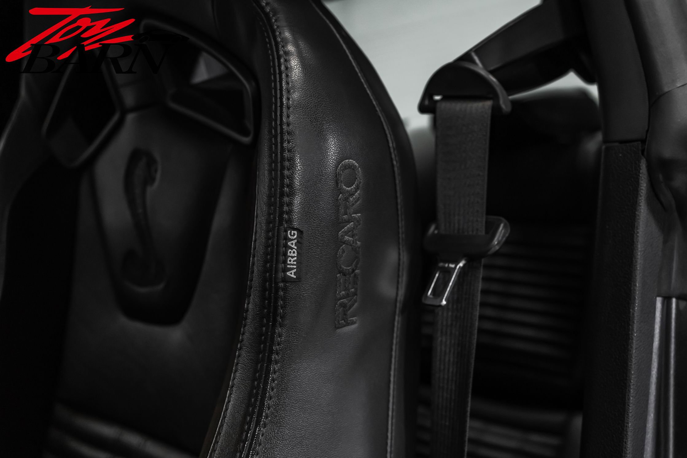 Used 2014 Ford Mustang Shelby GT500 w/ Equipment Group 821A image 26